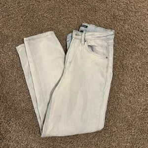 Wild Fabel light wash straight jeans